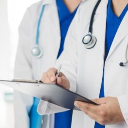 Die Fachsprachenprüfung (FSP) erfolgreich bestehen_ Strategien für medizinisches Deutsch